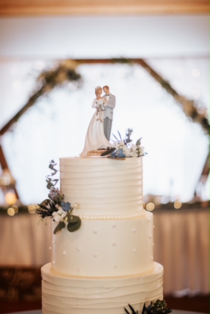 wedding cake with topper